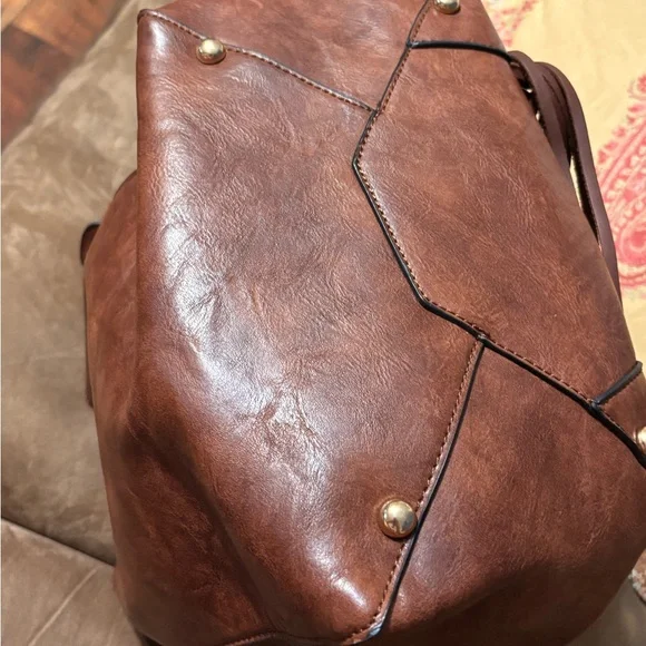 Elegant Brown Faux Leather Fringe Bucket Shoulder Bag - Picture 3 of 16